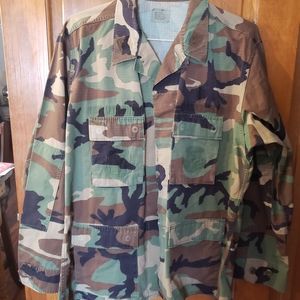 Men's camo shirt/jacket
